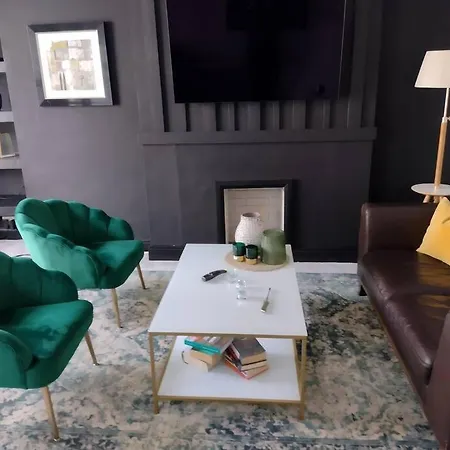 White Birds Townhouse In Town Center * Sligo